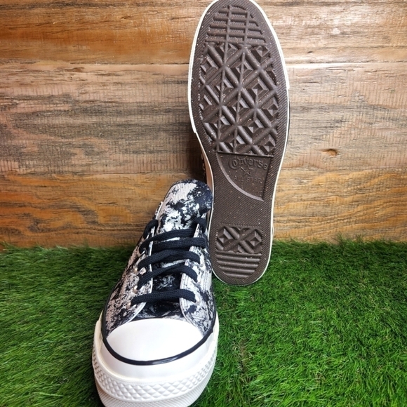 New Converse Chuck 70 OX All Star Low Top Canvas Sneakers 171413C - Picture 9 of 11